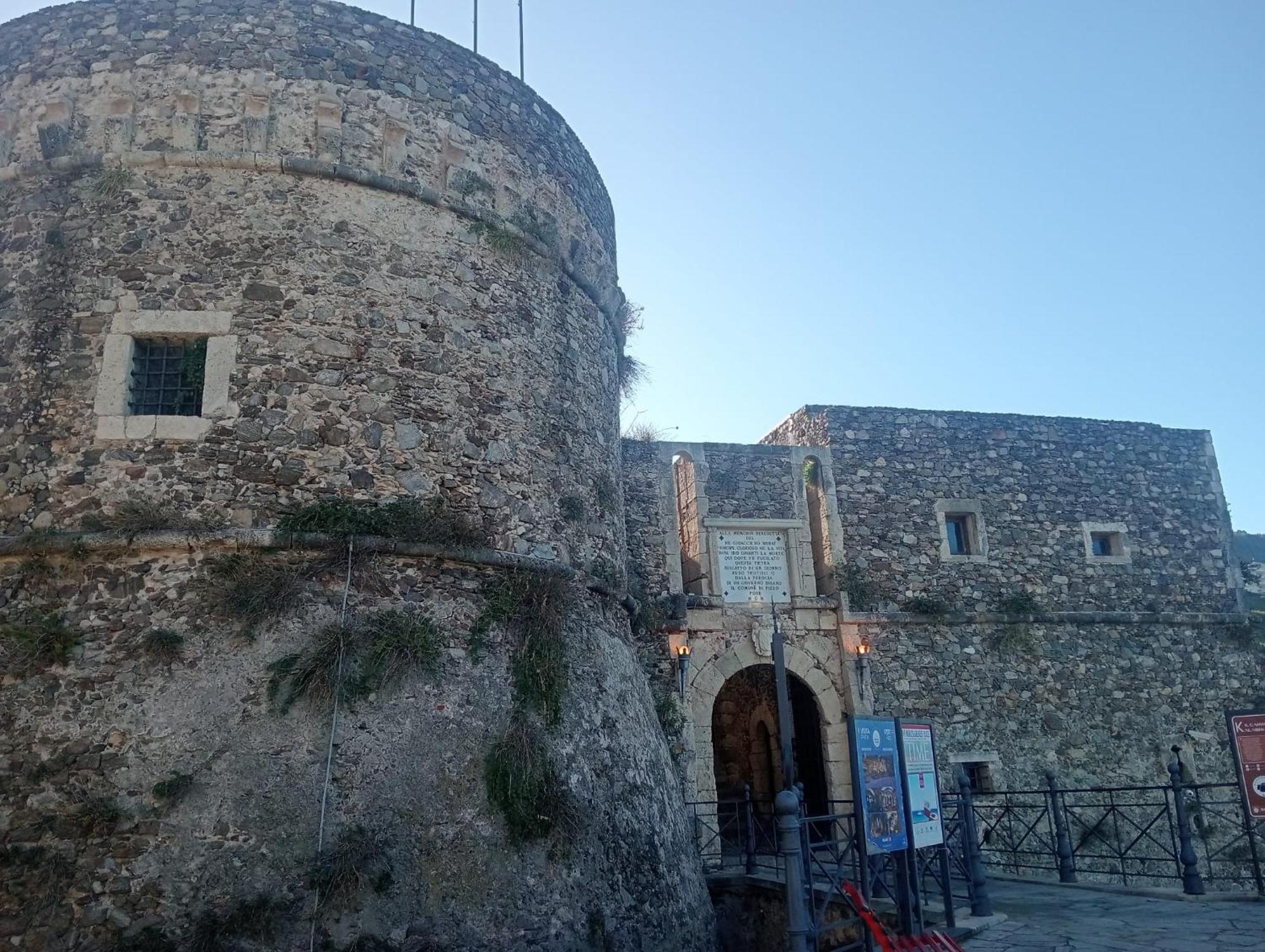 casa norvegese Pizzo (Calabria) Exterior foto