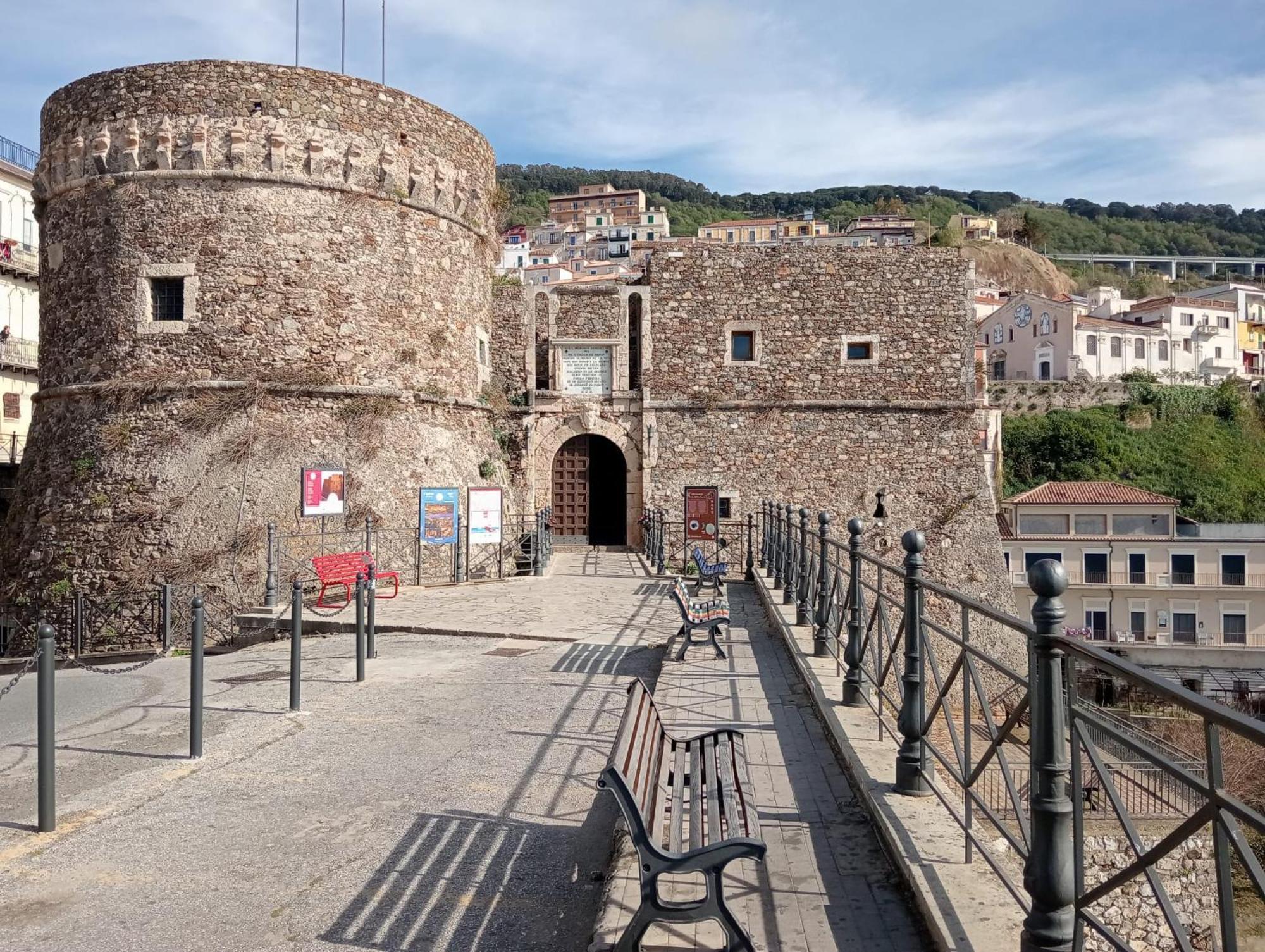casa norvegese Pizzo (Calabria) Exterior foto